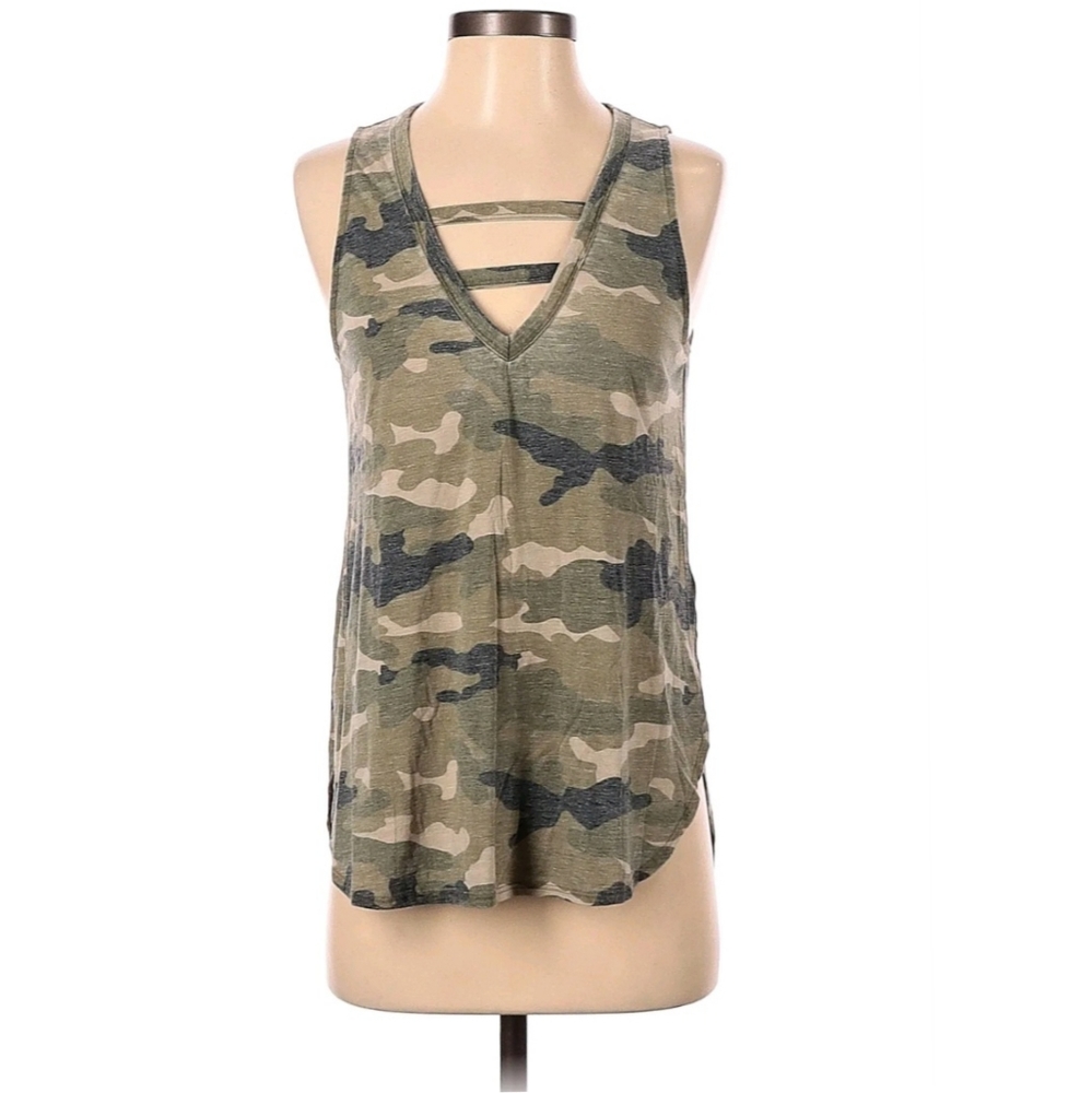 Express One Eleven Camo Tank